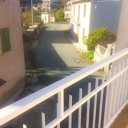 La Casa Di Ugo Ponzone