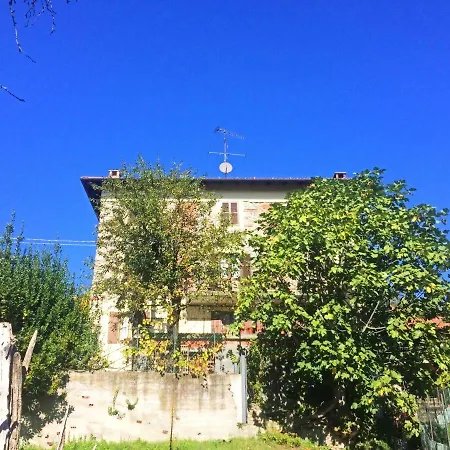 La Casa Di Ugo Hébergement de vacances Ponzone